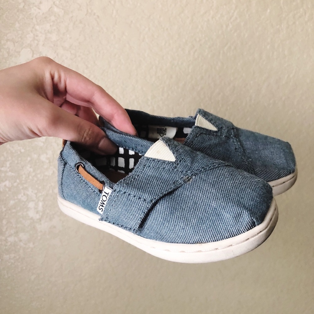 TODDLER TOMS